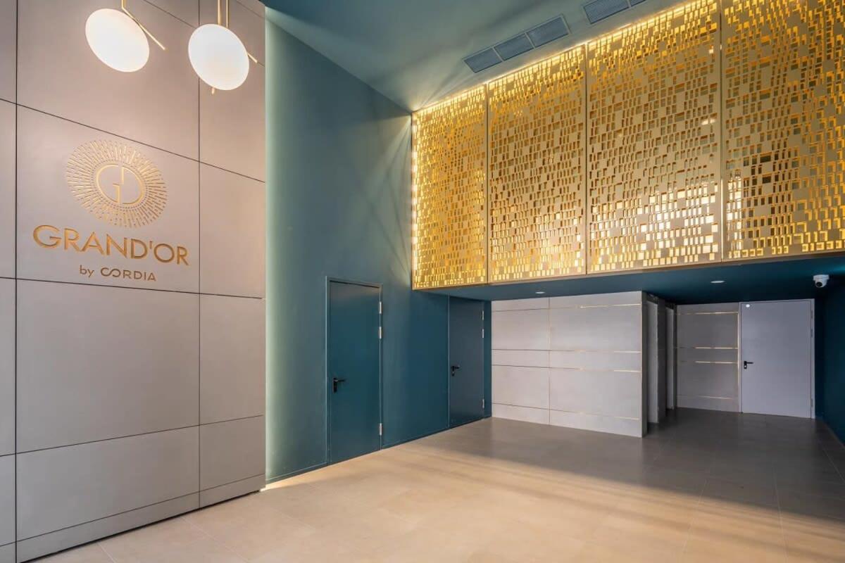 Modern Apt In Authentic Central Area 부다페스트 외부 사진